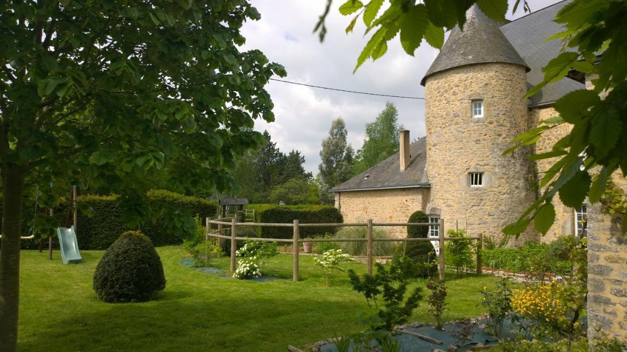 Bed and Breakfast Manoir De La Grand'Cour Soulgé-sur-ouette Exterior foto