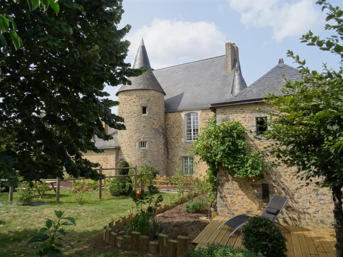 Bed and Breakfast Manoir De La Grand'Cour Soulgé-sur-ouette Exterior foto